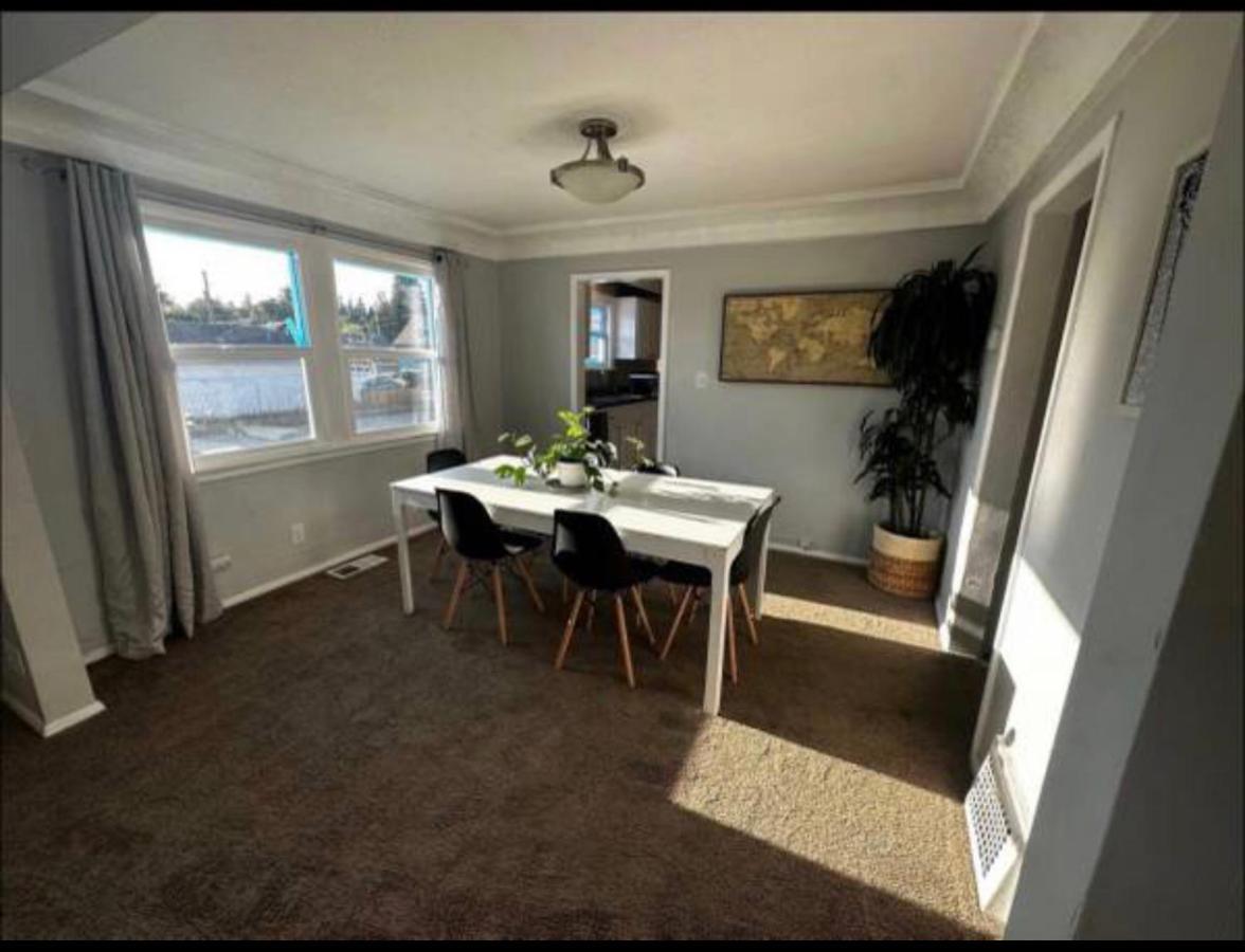 Tacoma Homestay- With Breakfast Included-Private Room 외부 사진